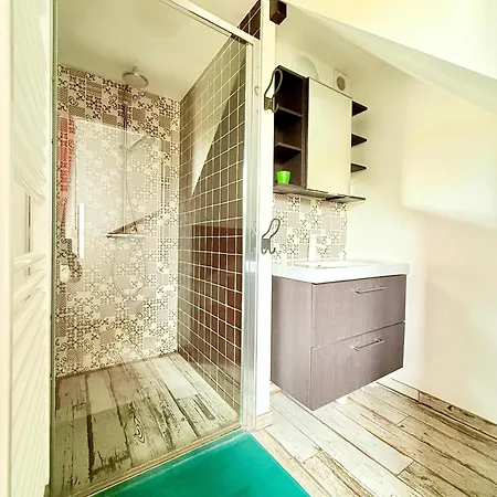 Family Duplex With Terrace In Apartamento